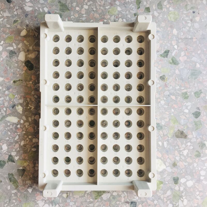 96格18650電芯拘束托盤